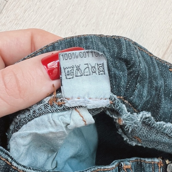 Vintage Hot Kiss | Y2K Asymmetrical Denim Mini Skirt - Picture 5 of 6